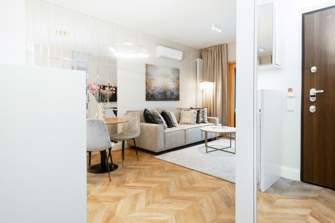 Mennica Residence Apartments By Renters Prestige Warsaw Exterior photo
